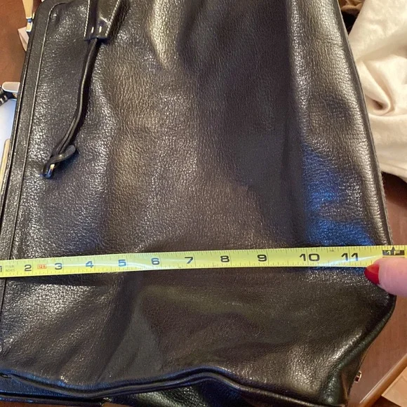 PRADA doctors bag/satchel Black in Excellent pre owned condition. - Picture 12 of 13